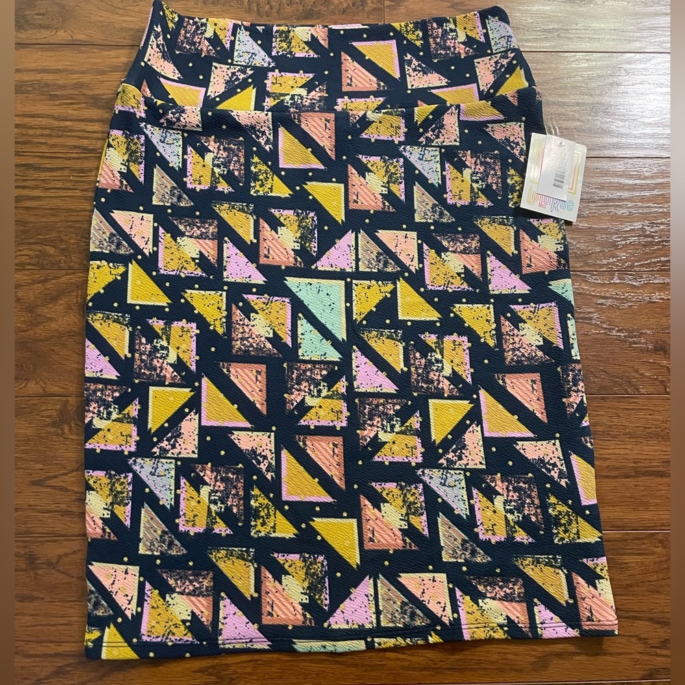 NWT Cassie lularoe skirt